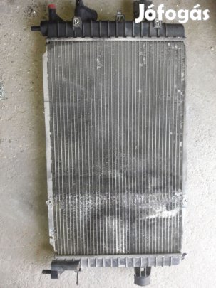 Opel Astra H Vízhűtő Radiátor