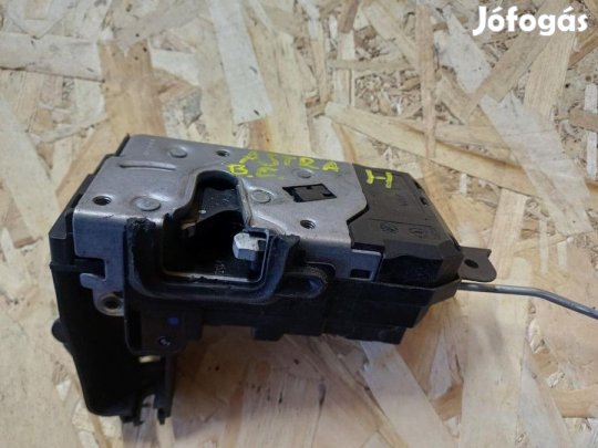 Opel Astra H (2004-2009) Bal Első Ajtó Központizár
