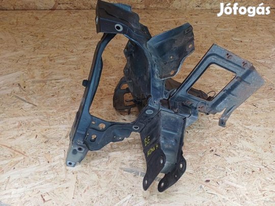 Opel Astra H (2004-2009) Bal Első Lámpa Keret