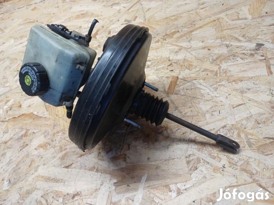 Opel Astra H (2004-2009) Fékrásegítő