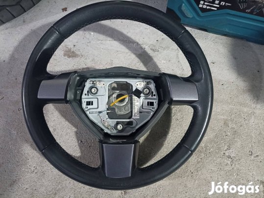 Opel Astra H kormány