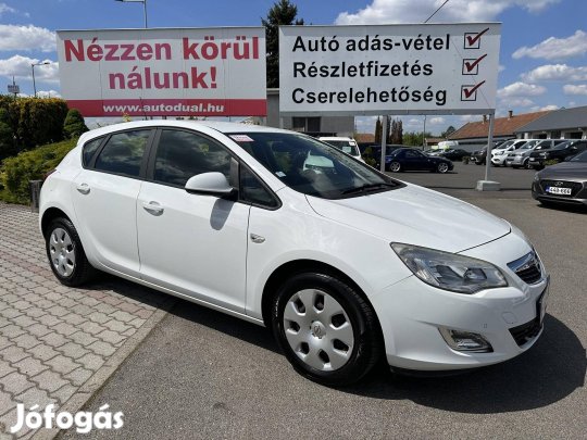 Opel Astra J 1.4 16V Enjoy