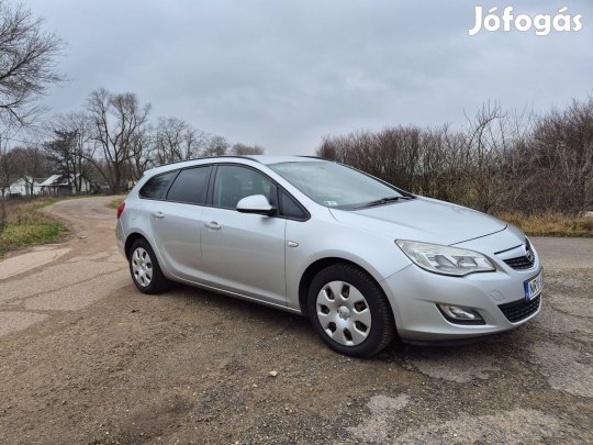 Opel Astra J 1.7 Sports Tourer