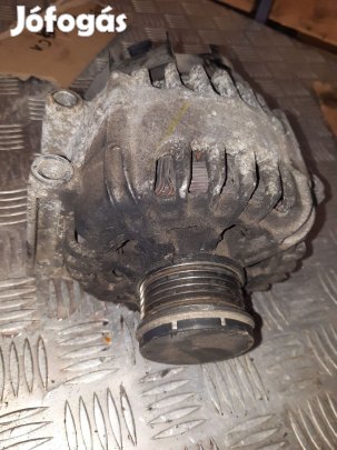 Opel Astra J Generátor