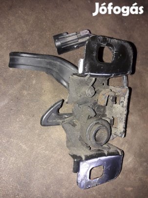 Opel Astra J Motorháztető Zárszerkezet