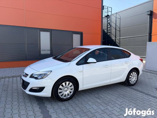 Opel Astra J Sedan 1.4 T Enjoy Magyarországi.SZ...