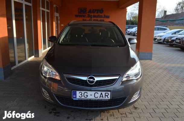 Opel Astra J Sports Tourer 1.4 Active 150 Jahre...
