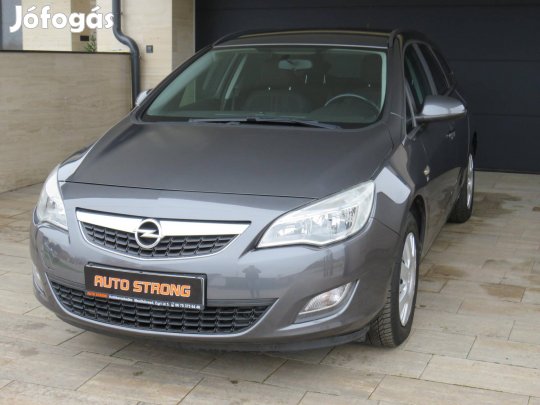 Opel Astra J Sports Tourer 1.4 Cosmo 141.875 km...