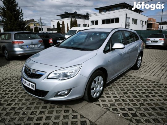 Opel Astra J Sports Tourer 1.4 Enjoy 57000KM!