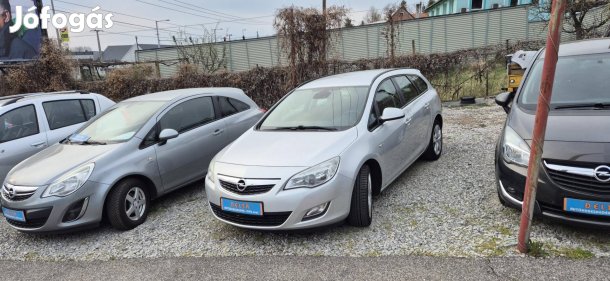 Opel Astra J Sports Tourer 1.4 Selection Sérülé...