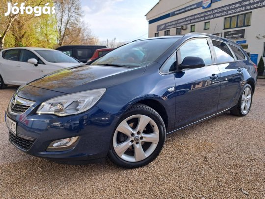 Opel Astra J Sports Tourer 1.4 T Enjoy 126.000....