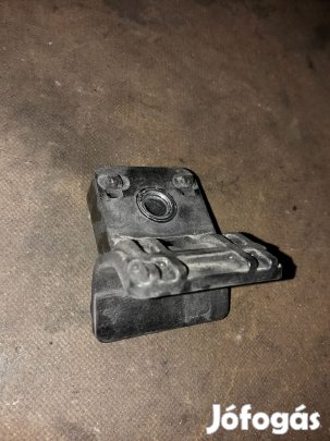 Opel Astra J Vízhűtő Tartó