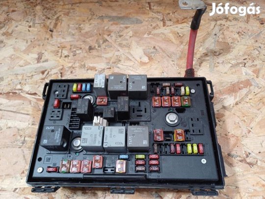 Opel Astra J (2009-2015) 1.4 Benzines Biztosíték Tábla