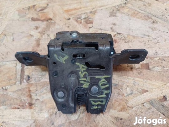 Opel Astra J (2009-2015) Csomagtérajtó Zár