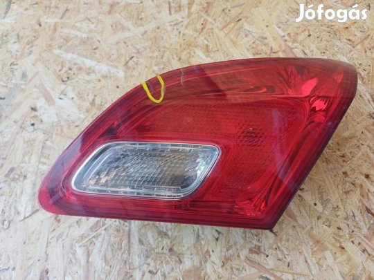 Opel Astra J (2009-2015) Jobb Hátsó Belső Lámpa
