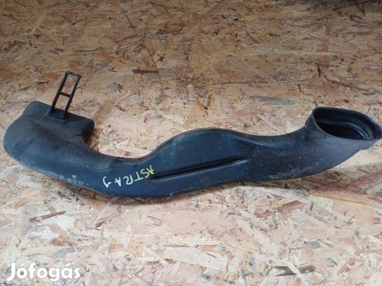 Opel Astra J (2009-2015) Légbeömlő Cső