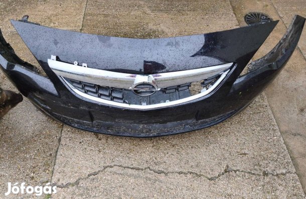 Opel Astra J gyári lökhárító héj sérült