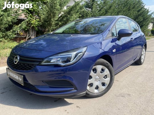 Opel Astra K 1.4 Enjoy kevés km. újszerű állapot