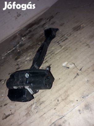 Opel Astra K Hátsó Ajtó Nyitáshatároló