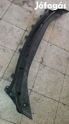 Opel Astra K Levélrács