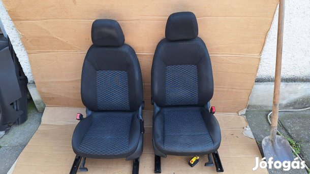 Opel Astra K kombi ülés