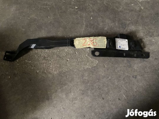 Opel Astra jobb első oldali lökhárító ta eladó