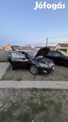 Opel Astra sport Tourer (full extra)
