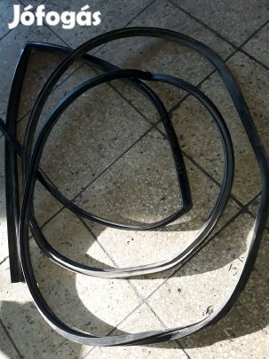 Opel Campo Jobb Első Ablak Gumikéder