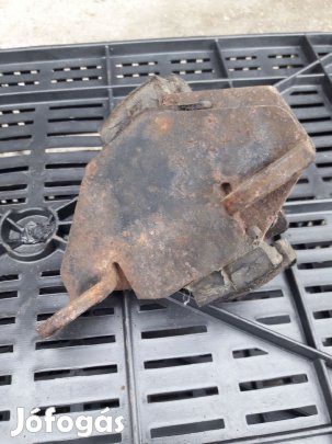 Opel Campo Motortartó Bak