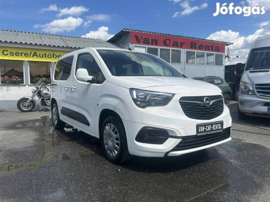 Opel Combo Life 1.2 T Selection Nagyon Megkímél...