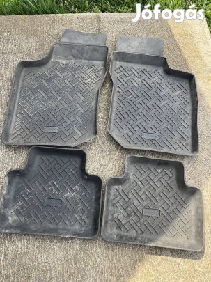 Opel Corsa B gumiszőnyeg szett