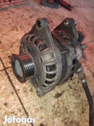 Opel Corsa C Generátor + Vákum Pumpa