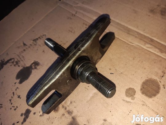 Opel Corsa C Porlasztó Leszorító