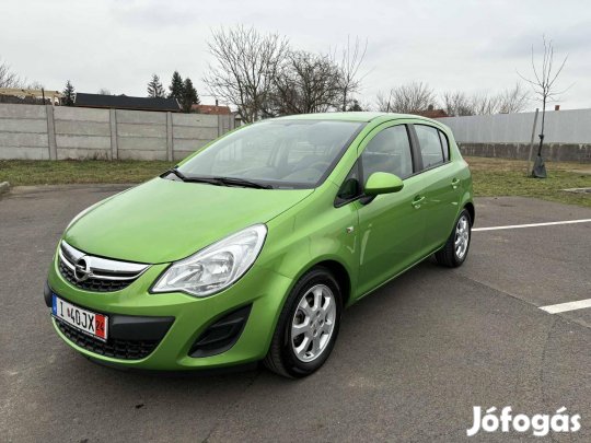 Opel Corsa D 1.2 Color Edition