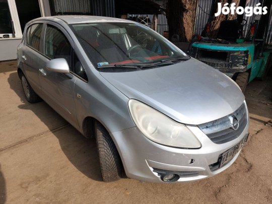 Opel Corsa D Karosszéria elemei Z157