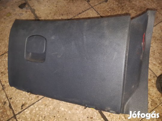Opel Corsa D Kesztyűtartó