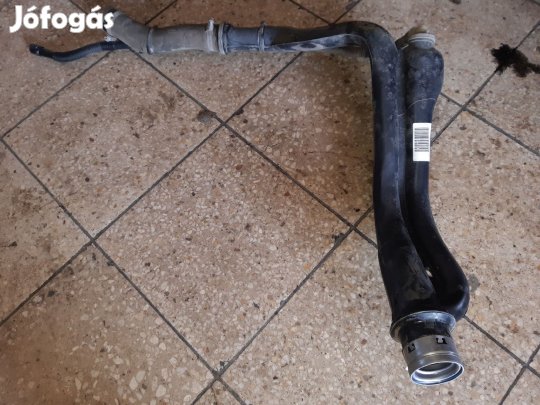 Opel Corsa E Üzemanyag Betöltő Cső