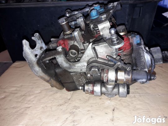 Opel Frontera A Adagoló