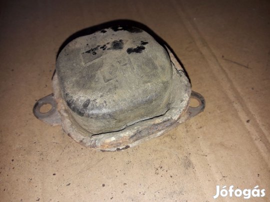 Opel Frontera A Bal Első Lengőkar Ütköző Bak