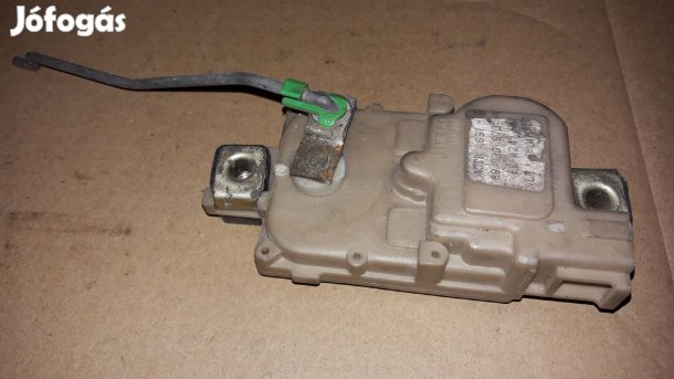 Opel Frontera A Bal Hátsó Ajtó Központizár Motor