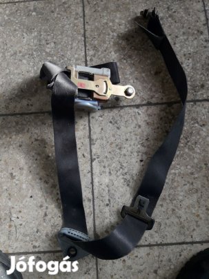 Opel Frontera A Bal Hátsó Biztonsági Öv