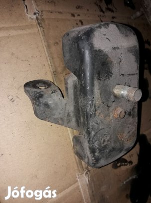 Opel Frontera A Bal Motortartó Bak