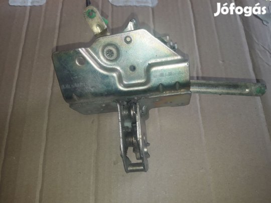 Opel Frontera A Csomagtérajtó Zár