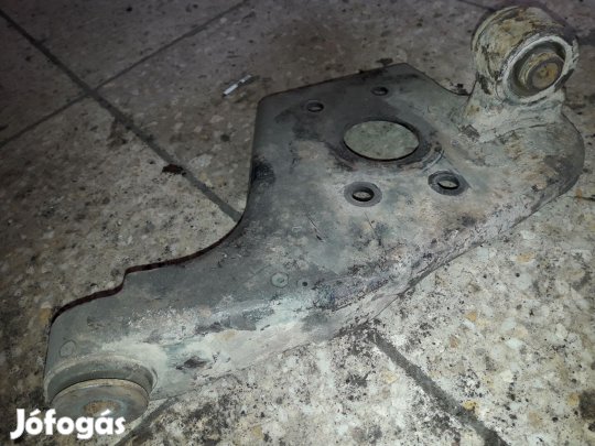 Opel Frontera A Differenciálmű Tartó Konzol