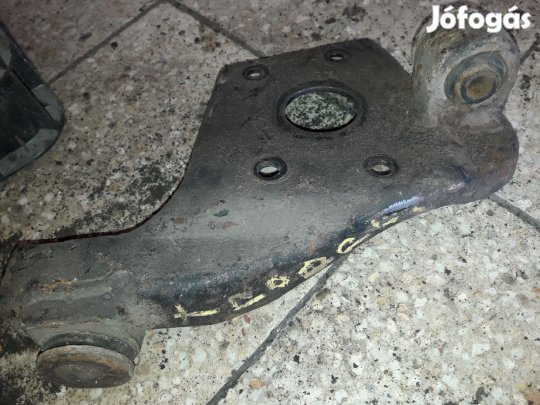 Opel Frontera A Differenciálmű Tartó Konzol