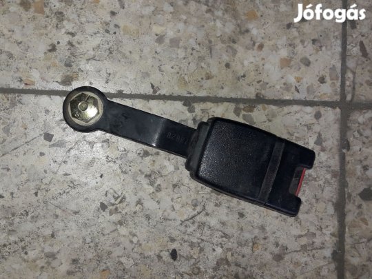 Opel Frontera A Első Biztonsági Öv Csatlakozó