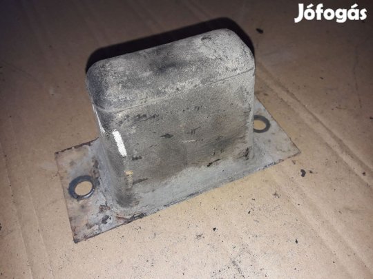 Opel Frontera A Hátsó Laprugó Felütköző Bak