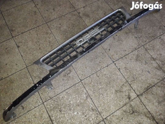 Opel Frontera A Hűtőrács