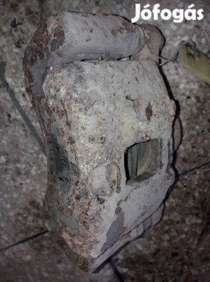 Opel Frontera A Jobb Első Féknyereg