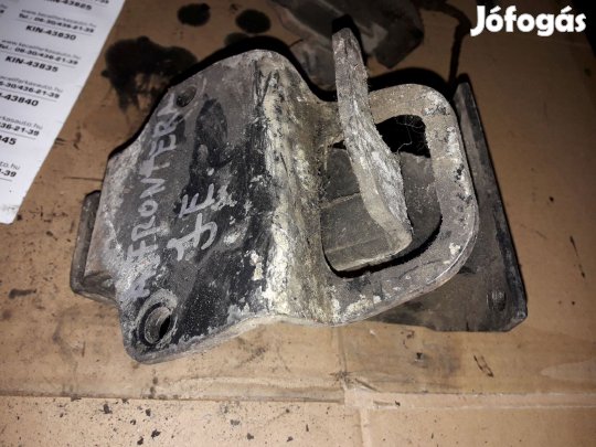 Opel Frontera A Jobb Motortartó Bak